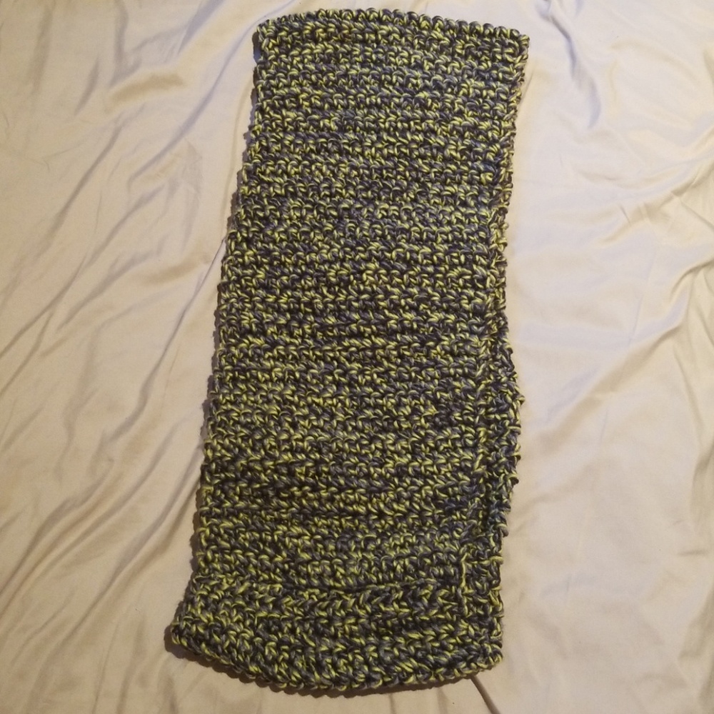 Infinity scarf hand knitted.